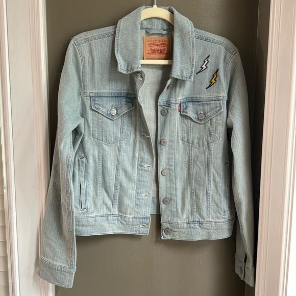 Levi Strauss & CO. Lightning Bolts Chevron Patches Light Wash Denim Jacket Large - Picture 1 of 11